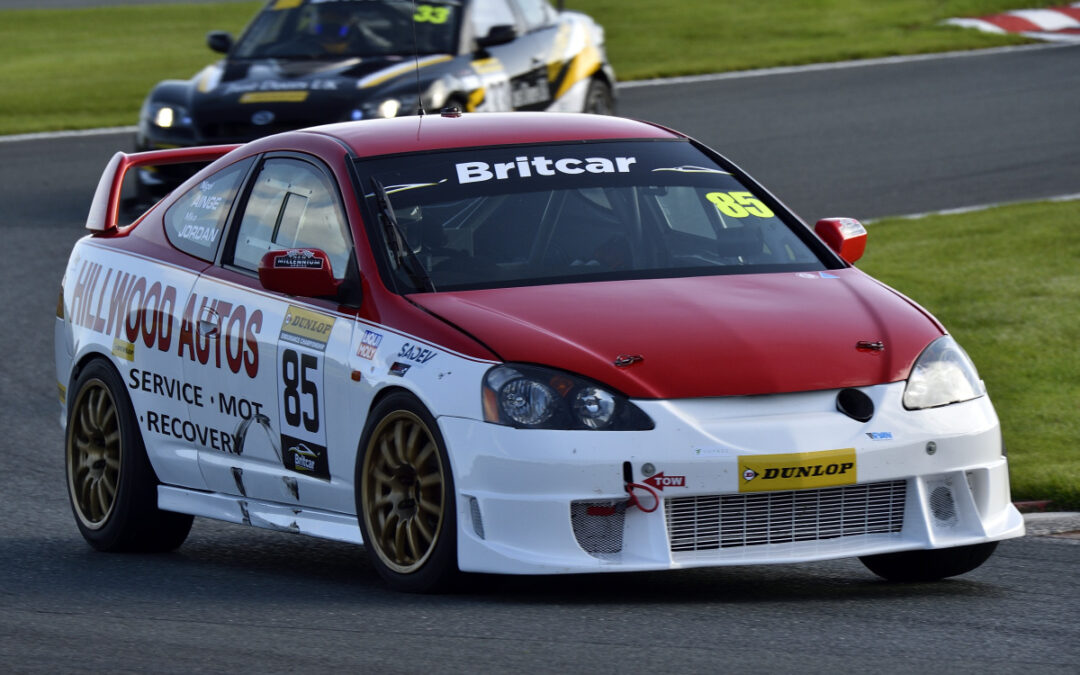 Oulton Trophy Race: Invitation Entry RSVP’s With a Win